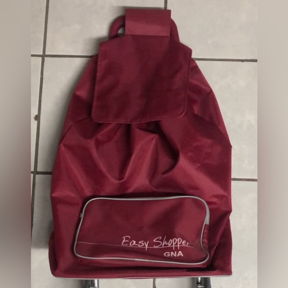 Secondhand Light weight Easy shopper cart you buy as what you see in this video